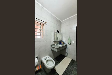 Casa à venda com 997m², 5 quartos e 8 vagas Casa à venda com 997m², 5 quartos e 8 vagasBanheiro da Suíte master