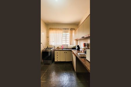 Casa à venda com 997m², 5 quartos e 8 vagas Casa à venda com 997m², 5 quartos e 8 vagasCozinha da Edicula