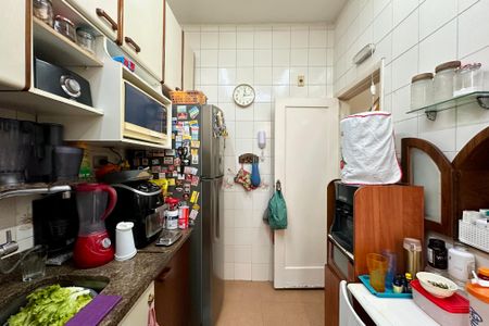 Apartamento à venda com 81m², 2 quartos e sem vagaCozinha