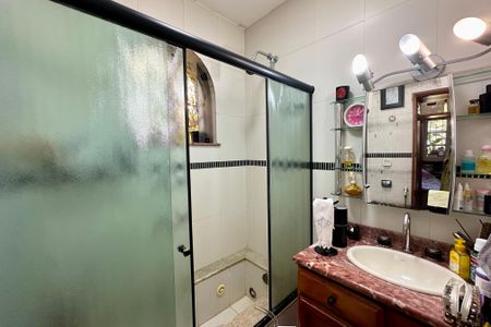 Apartamento à venda com 81m², 2 quartos e sem vagaSuíte Banheiro