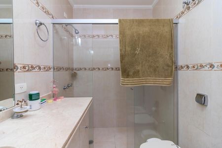 Casa à venda com 450m², 5 quartos e 6 vagasBanheiro da Suíte 3