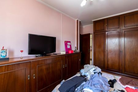 Casa à venda com 450m², 5 quartos e 6 vagasSuíte 2