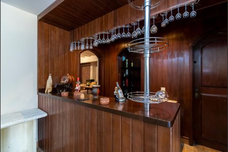 Casa à venda com 450m², 5 quartos e 6 vagasÁrea comum