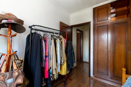 Casa à venda com 450m², 5 quartos e 6 vagasQuarto 1