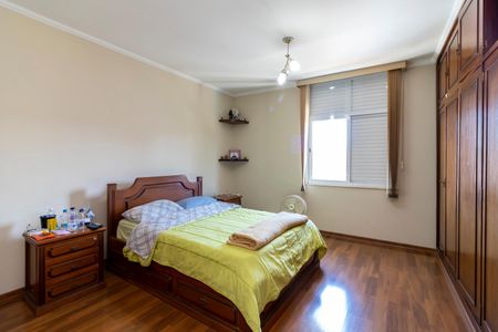 Casa à venda com 450m², 5 quartos e 6 vagasSuíte 3