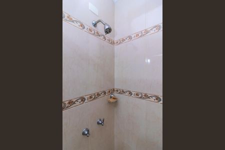 Casa à venda com 450m², 5 quartos e 6 vagasBanheiro da Suíte 3