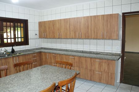 Casa de condomínio para alugar com 253m², 5 quartos e 2 vagasCozinha