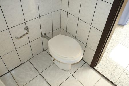 Casa de condomínio para alugar com 253m², 5 quartos e 2 vagasBanheiro Social