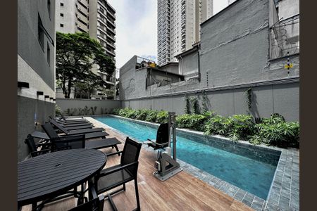 Apartamento à venda com 27m², 1 quarto e sem vagaPiscina