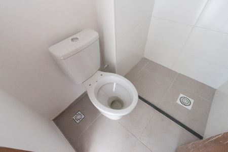 Apartamento para alugar com 36m², 2 quartos e sem vaga Apartamento para alugar com 36m², 2 quartos e sem vagaBanheiro