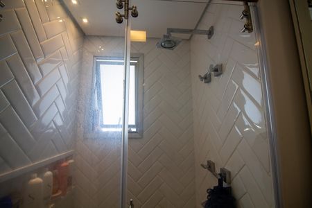 Apartamento à venda com 70m², 2 quartos e 1 vaga Apartamento à venda com 70m², 2 quartos e 1 vagaBanheiro da Suíte