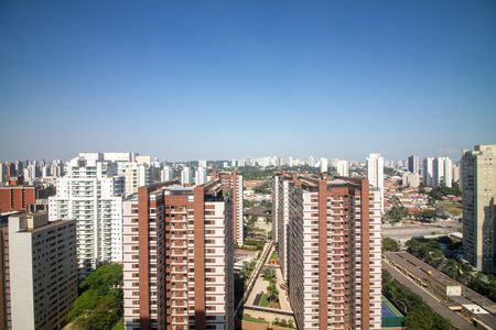 Apartamento à venda com 70m², 2 quartos e 1 vaga Apartamento à venda com 70m², 2 quartos e 1 vagaVaranda - Vista