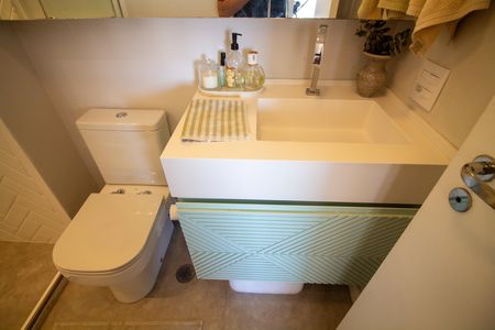 Apartamento à venda com 70m², 2 quartos e 1 vaga Apartamento à venda com 70m², 2 quartos e 1 vagaBanheiro