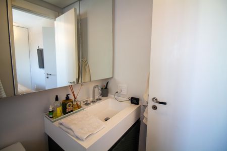 Apartamento à venda com 70m², 2 quartos e 1 vaga Apartamento à venda com 70m², 2 quartos e 1 vagaBanheiro da Suíte