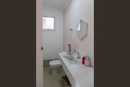 Casa para alugar com 289m², 5 quartos e 3 vagasLavabo