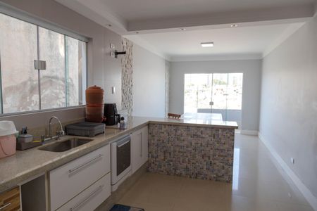 Casa para alugar com 289m², 5 quartos e 3 vagasCozinha