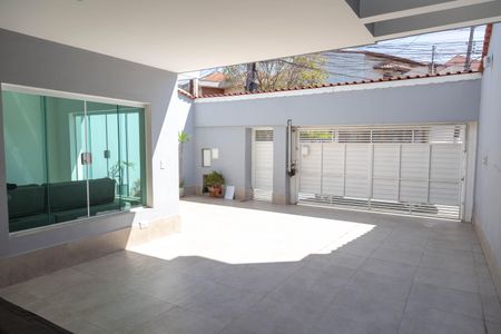 Casa para alugar com 289m², 5 quartos e 3 vagasGaragem