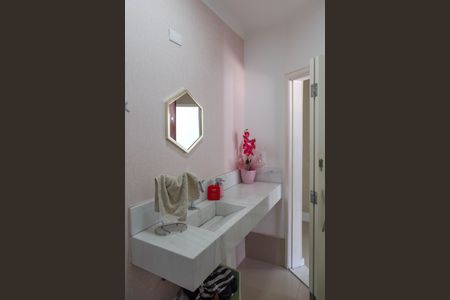 Casa para alugar com 289m², 5 quartos e 3 vagasLavabo