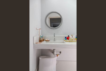 Casa para alugar com 289m², 5 quartos e 3 vagas Casa para alugar com 289m², 5 quartos e 3 vagasBanheiro da Suíte 1