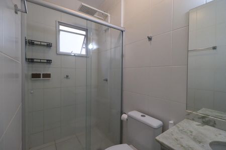 Casa de condomínio para alugar com 100m², 3 quartos e 3 vagas Casa de condomínio para alugar com 100m², 3 quartos e 3 vagasBanheiro