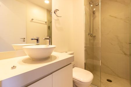 Banheiro de kitnet/studio para alugar com 1 quarto, 22m² em Jardim Paulista, São Paulo