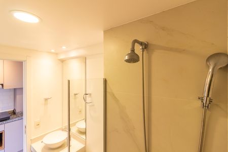 Banheiro de kitnet/studio para alugar com 1 quarto, 22m² em Jardim Paulista, São Paulo