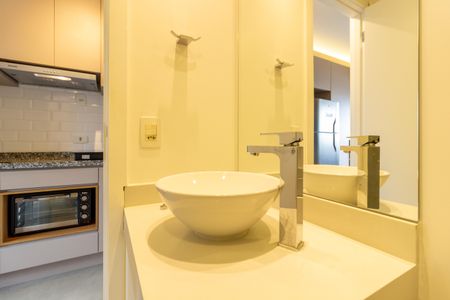 Banheiro de kitnet/studio para alugar com 1 quarto, 22m² em Jardim Paulista, São Paulo