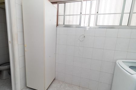 Apartamento à venda com 94m², 3 quartos e 2 vagas Apartamento à venda com 94m², 3 quartos e 2 vagasÁrea de Serviço
