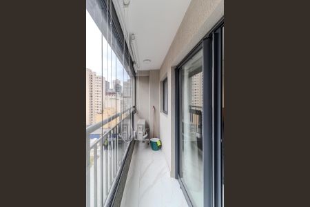 Studio para alugar com 26m², 1 quarto e sem vaga Studio para alugar com 26m², 1 quarto e sem vagaVaranda