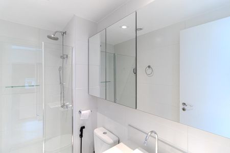 Studio para alugar com 26m², 1 quarto e sem vaga Studio para alugar com 26m², 1 quarto e sem vagaBanheiro