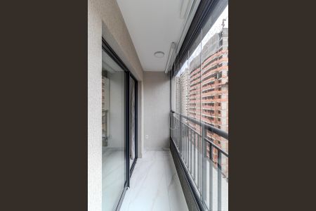 Varanda de kitnet/studio para alugar com 1 quarto, 26m² em República, São Paulo