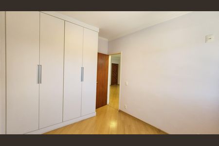 Quarto 2 de apartamento para alugar com 2 quartos, 70m² em Jardim Samambaia, Jundiaí