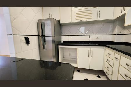 Cozinha de apartamento para alugar com 2 quartos, 70m² em Jardim Samambaia, Jundiaí