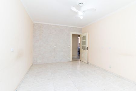 Casa à venda com 250m², 3 quartos e 3 vagasSala