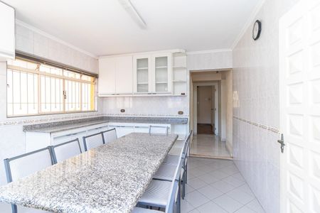 Casa à venda com 250m², 3 quartos e 3 vagasCozinha