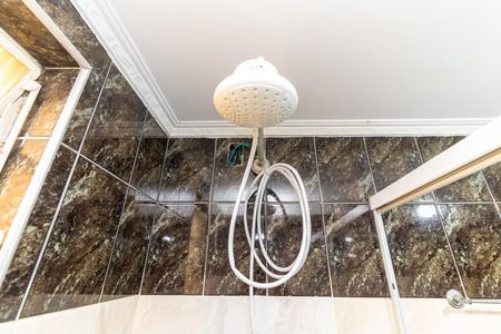 Casa à venda com 250m², 3 quartos e 3 vagasBanheiro 2