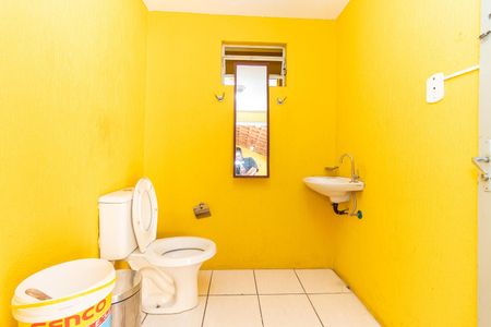 Casa à venda com 250m², 3 quartos e 3 vagasBanheiro da Piscina