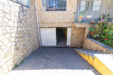 Casa à venda com 250m², 3 quartos e 3 vagasGaragem