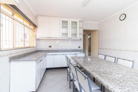 Casa à venda com 250m², 3 quartos e 3 vagasCozinha