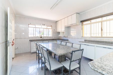 Casa à venda com 250m², 3 quartos e 3 vagasCozinha