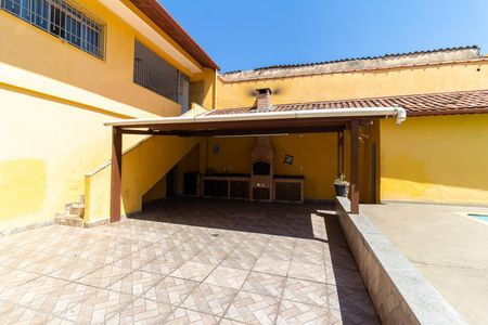 Casa à venda com 250m², 3 quartos e 3 vagasQuintal