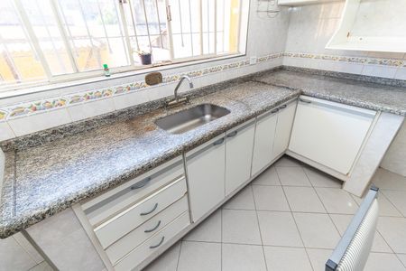 Casa à venda com 250m², 3 quartos e 3 vagasCozinha