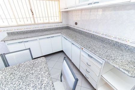 Casa à venda com 250m², 3 quartos e 3 vagasCozinha