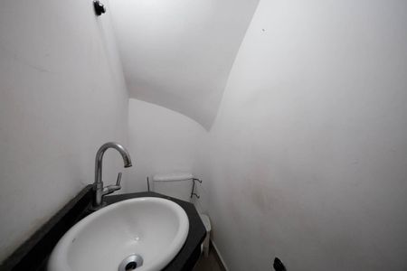 Casa à venda com 130m², 3 quartos e 2 vagasLavabo