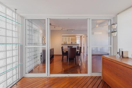 Apartamento à venda com 91m², 2 quartos e 2 vagasEntrada