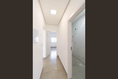 Casa à venda com 60m², 2 quartos e 2 vagas Casa à venda com 60m², 2 quartos e 2 vagasCorredor