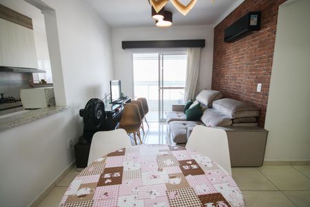 Sala de apartamento para alugar com 2 quartos, 73m² em Aviação, Praia Grande