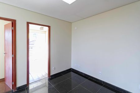Sala 2 de casa à venda com 3 quartos, 180m² em Parque Xangri-lá, Contagem