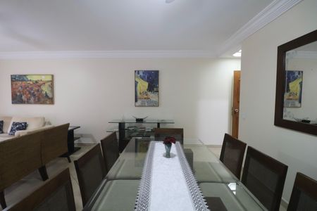 Apartamento para alugar com 230m², 4 quartos e 2 vagasSala