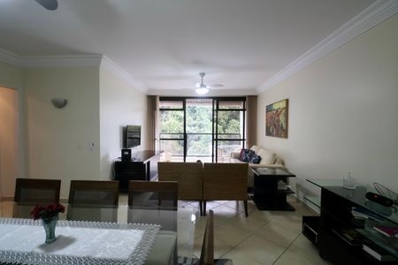 Apartamento para alugar com 230m², 4 quartos e 2 vagasSala